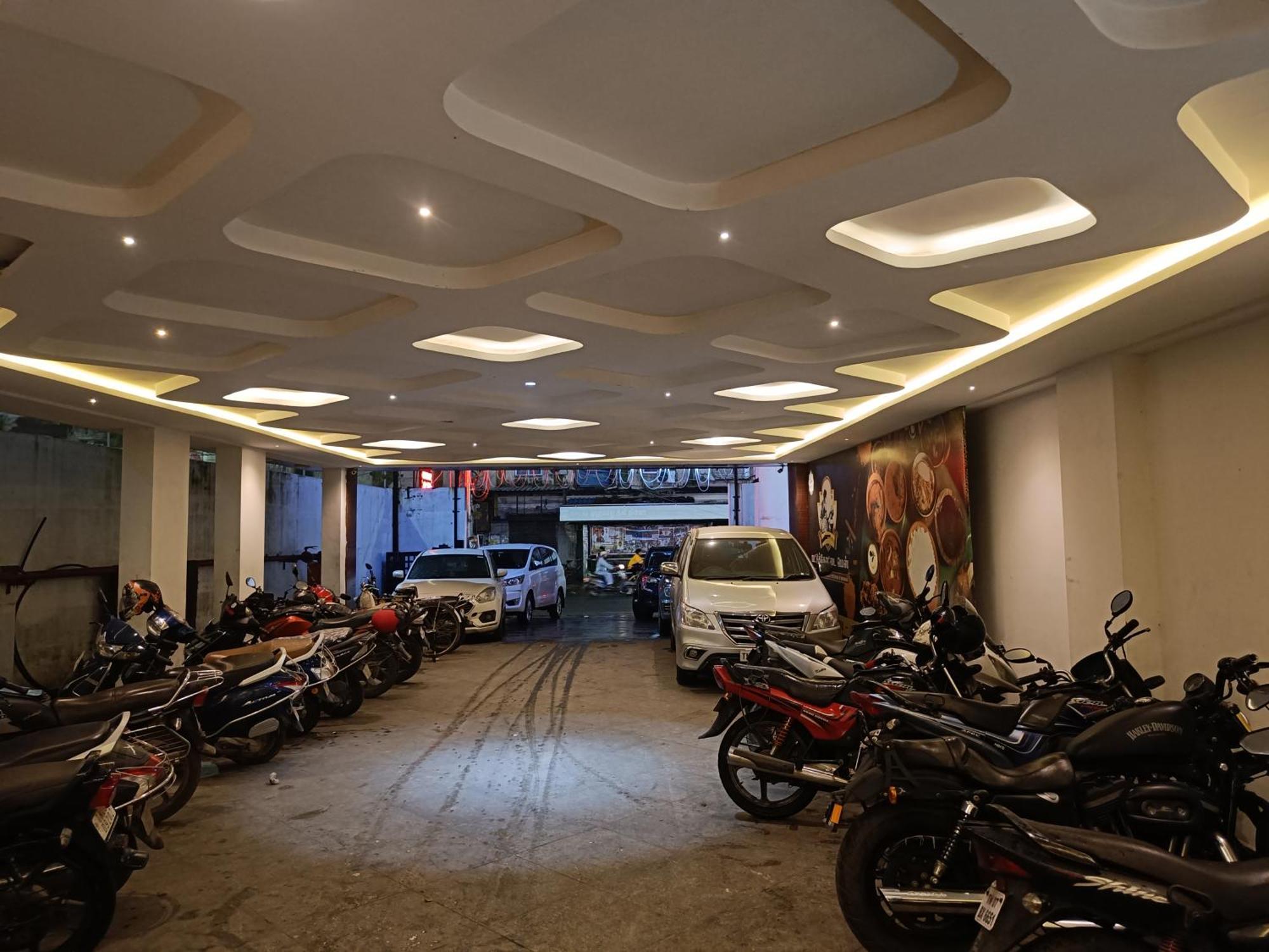 Hotel Mrv Triplicane 2*
